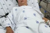 Nghệ sĩ Việt vừa trang điểm xong, chuẩn bị bước ra sân khấu thì đột quỵ: Cảnh báo dấu hiệu người trẻ đang bỏ qua