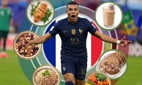 "Siêu sao tiền đạo" Mbappé gây sốc khi tiết lộ ăn 6 bữa một ngày, trưa nào cũng phải ăn 1 món