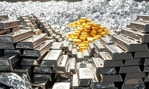 Giá bạc giảm sâu, kho dự trữ phương Tây dần được lấp đầy nhưng chuyên gia cảnh báo một vấn đề đáng lo vẫn chưa kết thúc