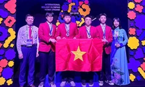Việt Nam giành 4 Huy chương Bạc Olympic Sinh học quốc tế, trong top 8 thế giới